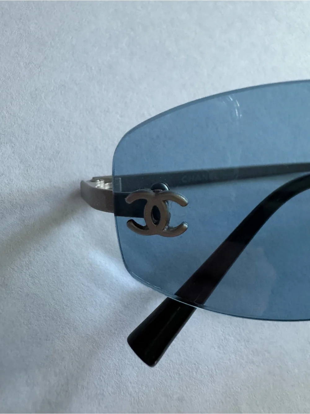 Vintage CHANEL 4002 Rimless Sunglasses with Blue Lenses
